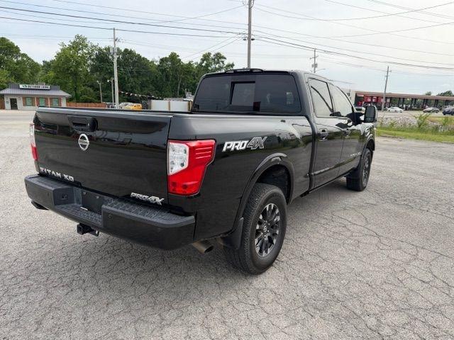 Nissan Titan XD PRO-4X Crew Cab 4WD Diesel 2019