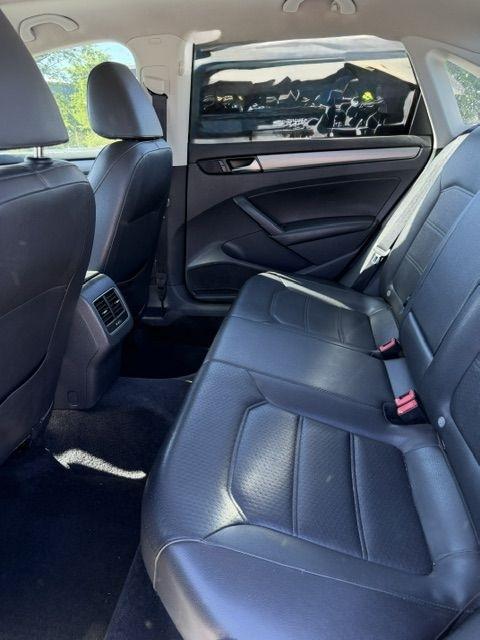 Volkswagen Passat 2.0L TDI SE AT 2014