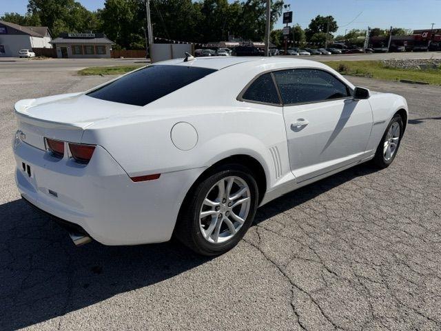 Chevrolet Camaro LS Coupe 2013