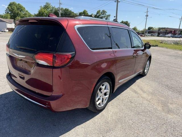 Chrysler Pacifica Touring-L Plus 2017