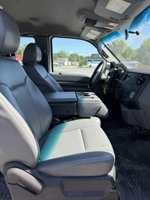 Ford F-350 SD XL SuperCab Long Bed DRW 2WD 2014