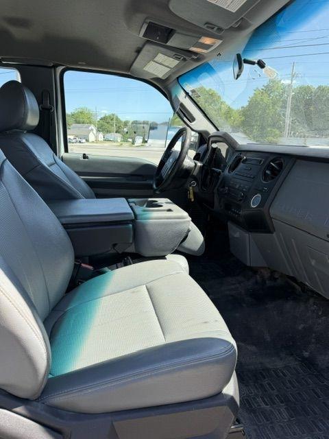 Ford F-350 SD XL SuperCab Long Bed DRW 2WD 2014