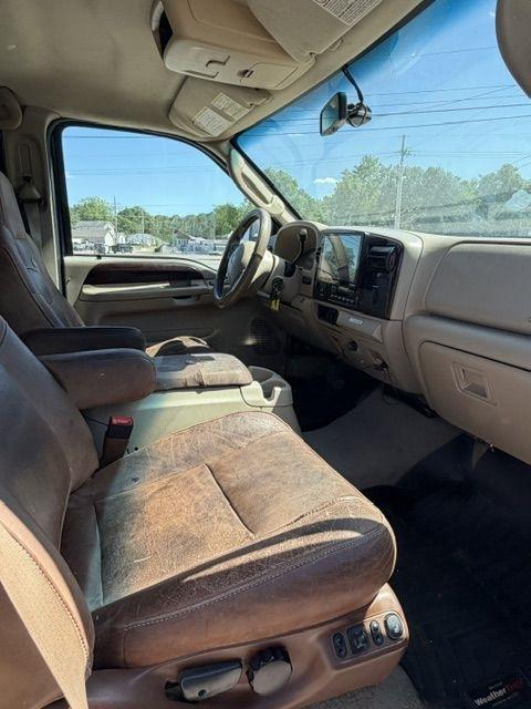 Ford F-250 SD XL Crew Cab 4WD 2006