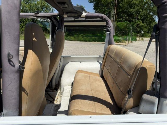 Jeep Wrangler SE 1997