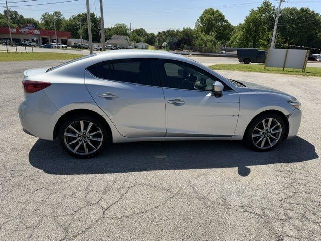 Mazda MAZDA3 s Touring AT 4-Door 2018