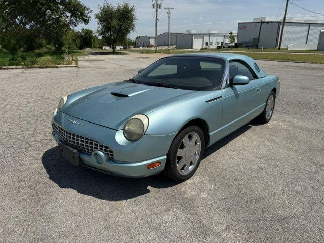 Ford Thunderbird Deluxe 2002