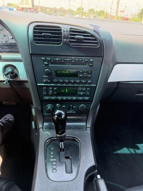 Ford Thunderbird Deluxe 2002