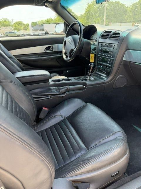 Ford Thunderbird Deluxe 2002