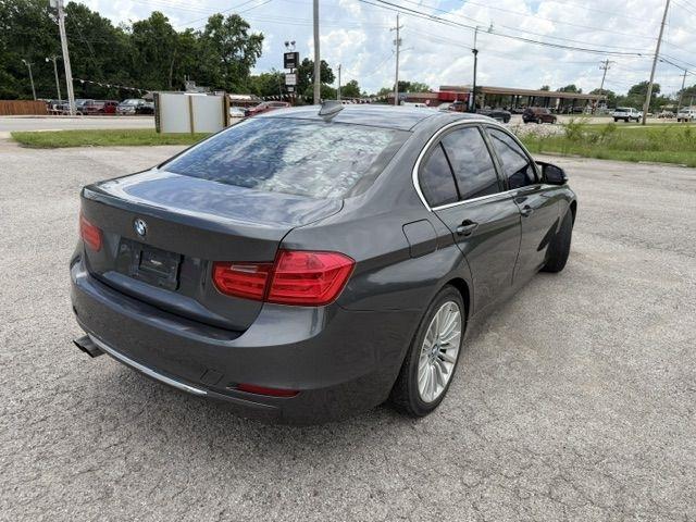 BMW 3-Series 328i Sedan 2013
