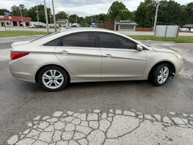 Hyundai Sonata SE Auto 2011