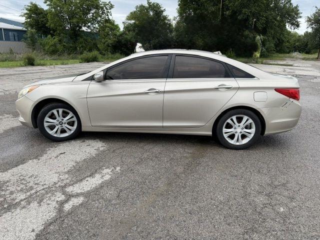 Hyundai Sonata SE Auto 2011