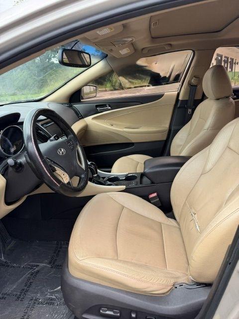 Hyundai Sonata SE Auto 2011
