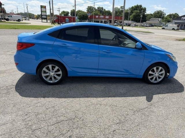 Hyundai Accent GLS 4-Door 2013