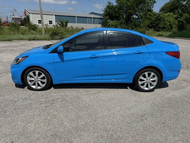 Hyundai Accent GLS 4-Door 2013