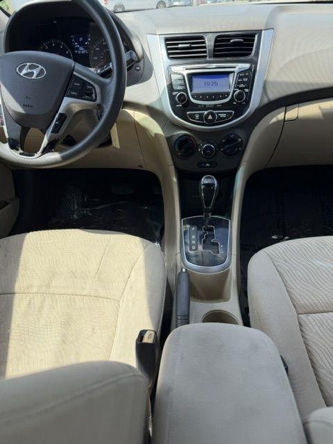 Hyundai Accent GLS 4-Door 2013