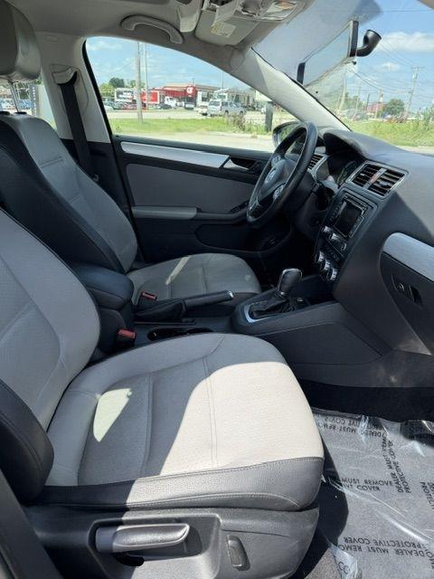 Volkswagen Jetta Hybrid Base 2013