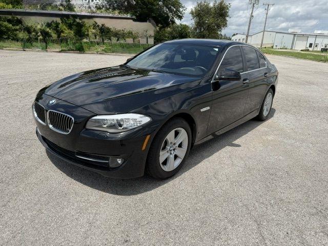 BMW 5-Series 528i 2012