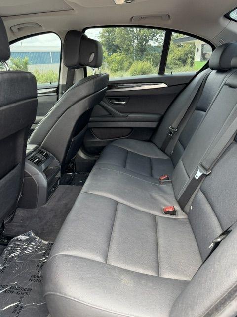 BMW 5-Series 528i 2012