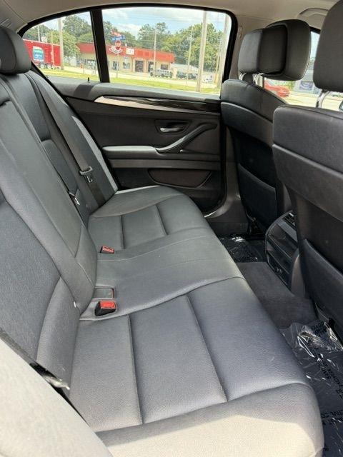 BMW 5-Series 528i 2012