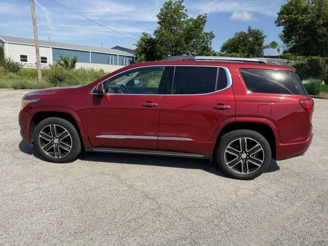 GMC Acadia Denali 2019