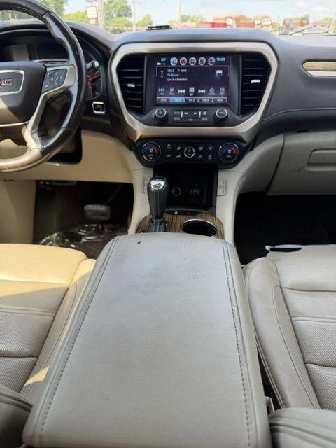 GMC Acadia Denali 2019
