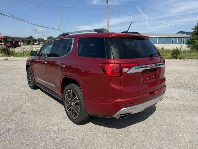 GMC Acadia Denali 2019