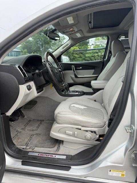 GMC Acadia Denali AWD 2012