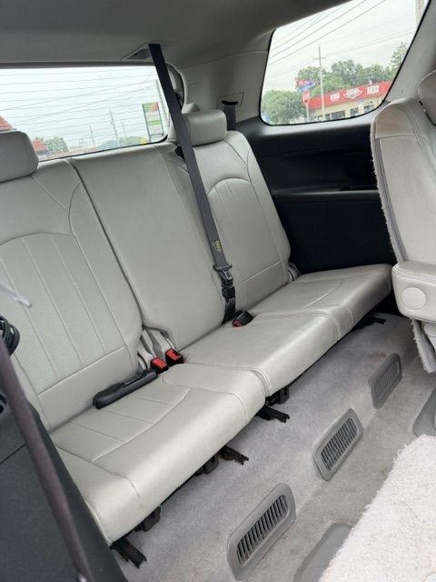 GMC Acadia Denali AWD 2012