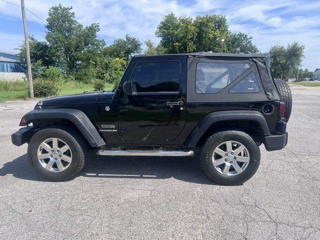 Jeep Wrangler Sport 4WD 2010