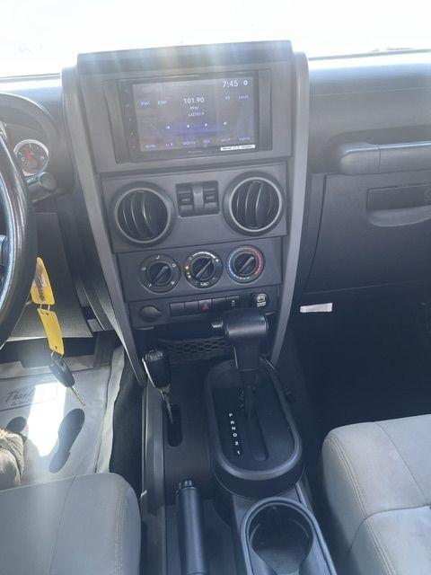 Jeep Wrangler Sport 4WD 2010
