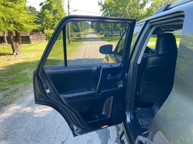 Toyota 4Runner SR5 4WD 2015