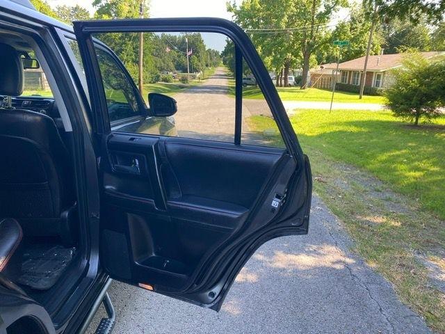 Toyota 4Runner SR5 4WD 2015
