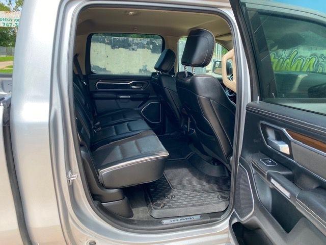 RAM 1500 Laramie Crew Cab SWB 4WD 2021