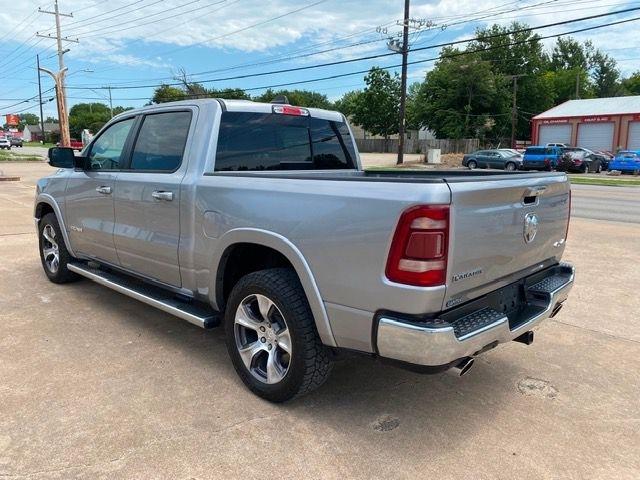 RAM 1500 Laramie Crew Cab SWB 4WD 2021
