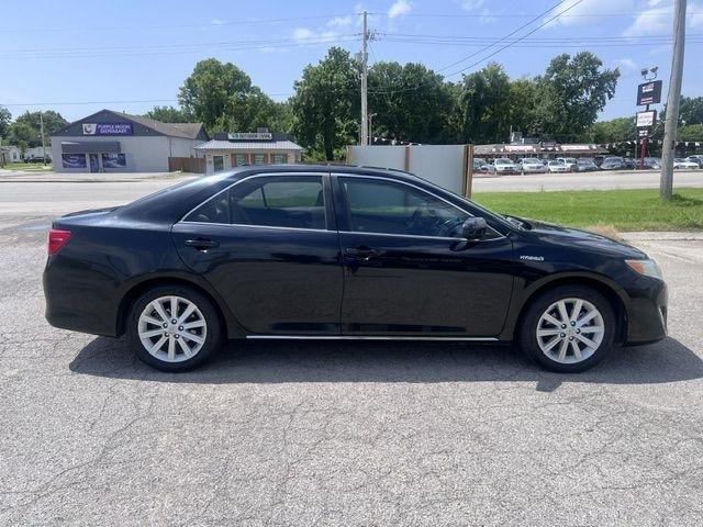 Toyota Camry Hybrid LE 2012