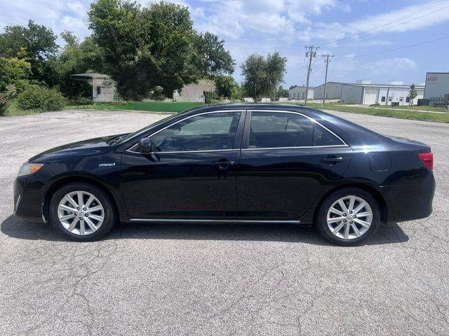 Toyota Camry Hybrid LE 2012