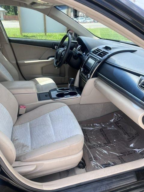 Toyota Camry Hybrid LE 2012