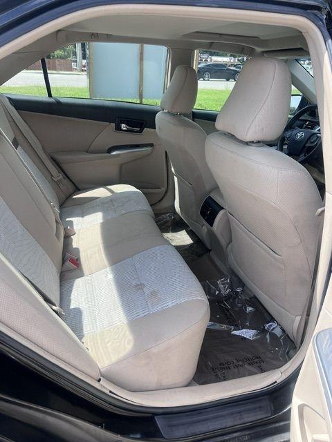 Toyota Camry Hybrid LE 2012