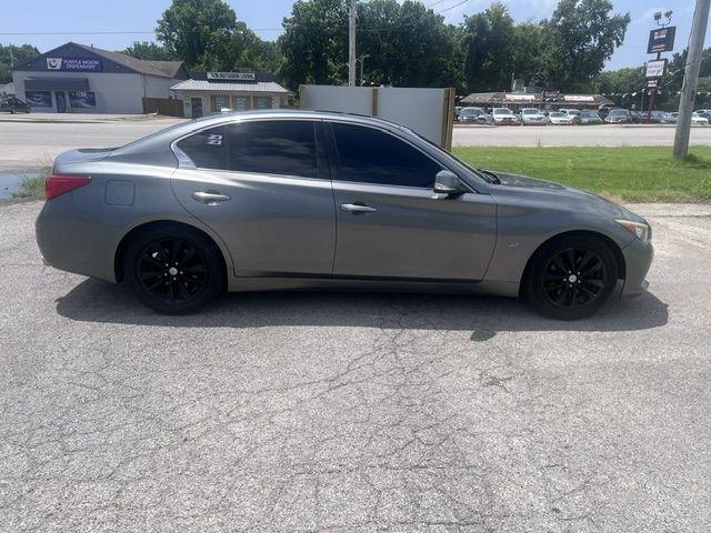 Infiniti Q50 Premium 2014