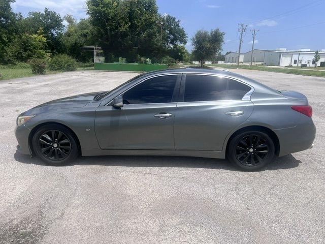 Infiniti Q50 Premium 2014