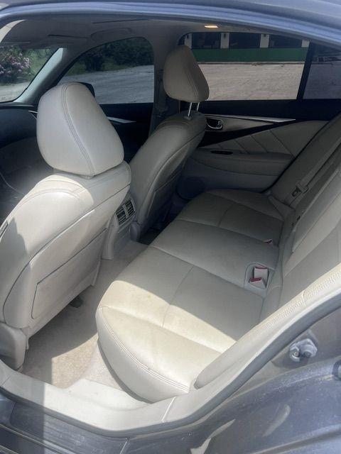 Infiniti Q50 Premium 2014