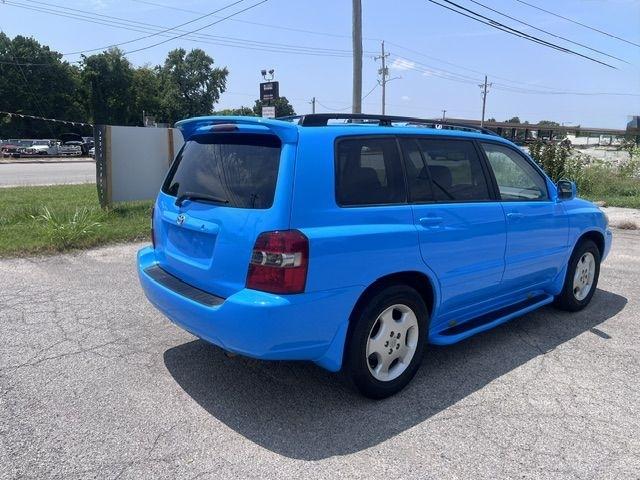 Toyota Highlander V6 2WD with 3rd-Row Seat 2006