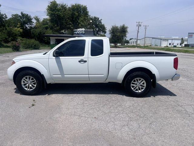 Nissan Frontier S Crew Cab 6MT 4WD 2014