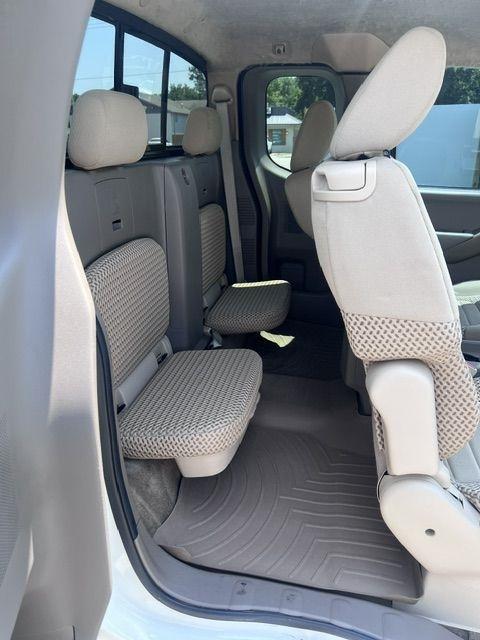 Nissan Frontier S Crew Cab 6MT 4WD 2014