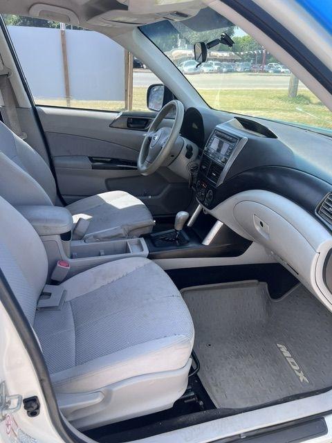 Subaru Forester 2.5X Touring 2011