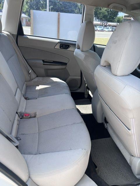 Subaru Forester 2.5X Touring 2011