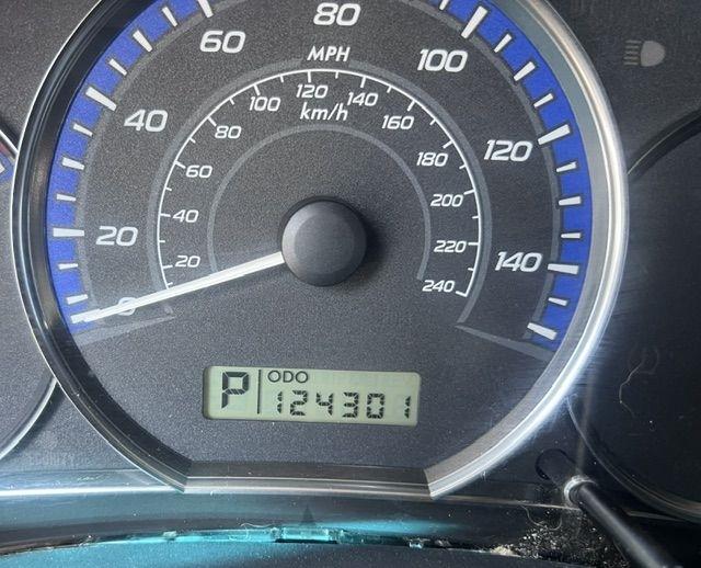 Subaru Forester 2.5X Touring 2011