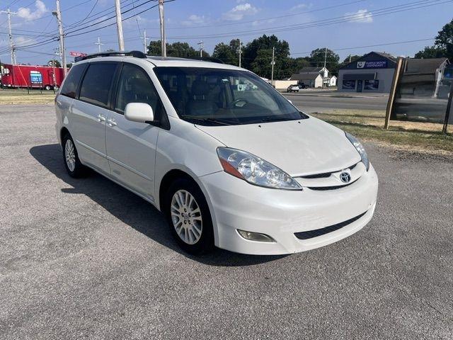 2008 Toyota Sienna XLE FWD
