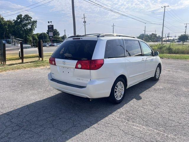 Toyota Sienna XLE FWD 2008