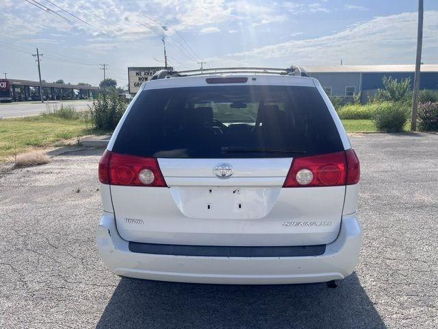 Toyota Sienna XLE FWD 2008